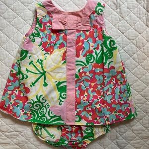 Absolutely adorable Lilly Pulitzer swing set